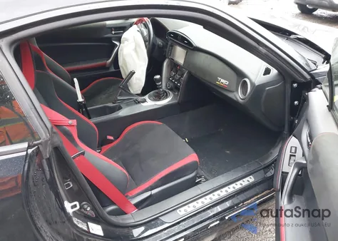 2019 Toyota 86 Trd Se z USA, uszkodzony, nr VIN JF1ZNAE15K9702433